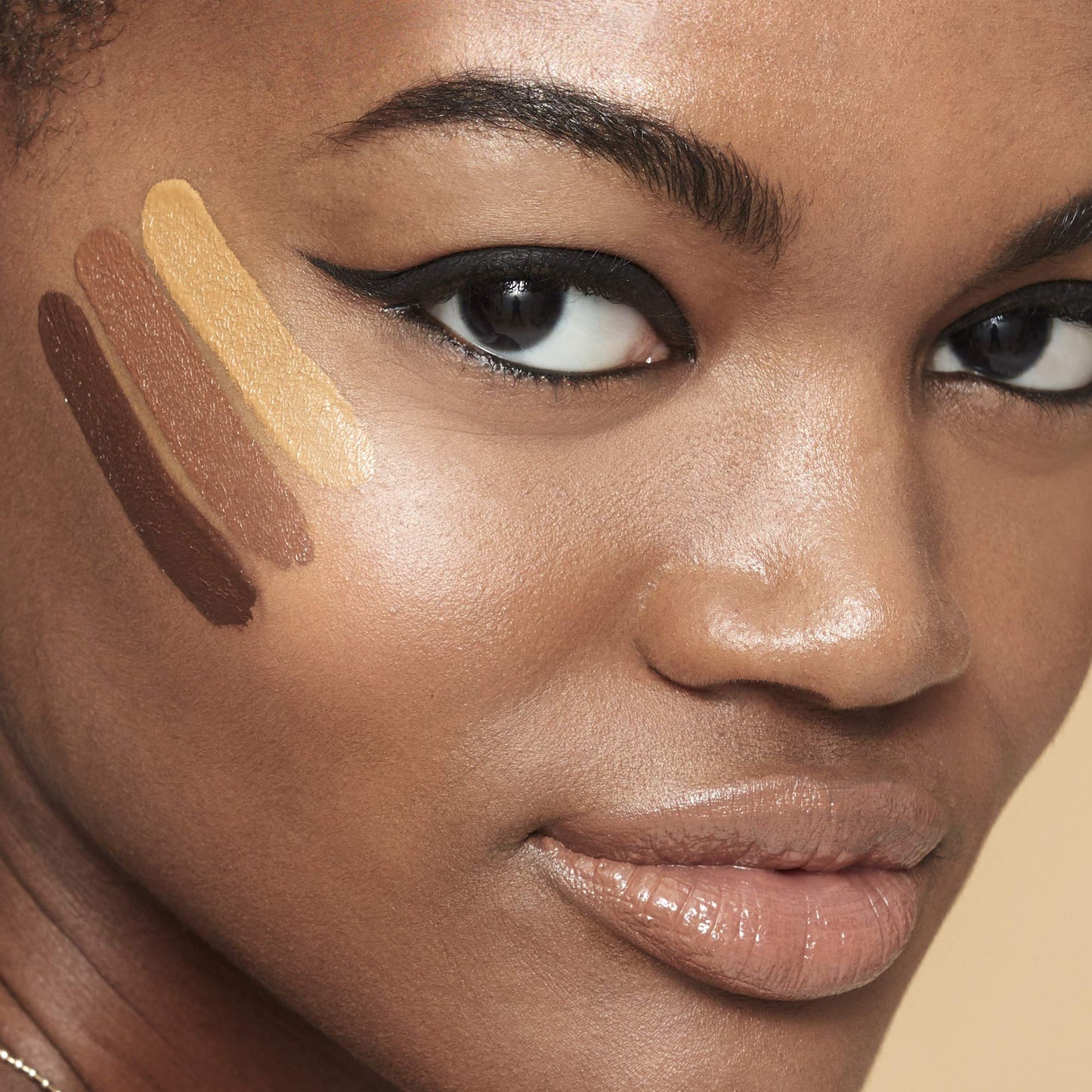 e.l.f Hydrating Satin Camo Concealer Tan Sand